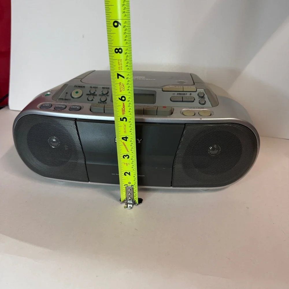 Sony CFD-S01 CD Radio‎ Cassette-Corder Silver Portable Boombox Mega Bass AM/FM